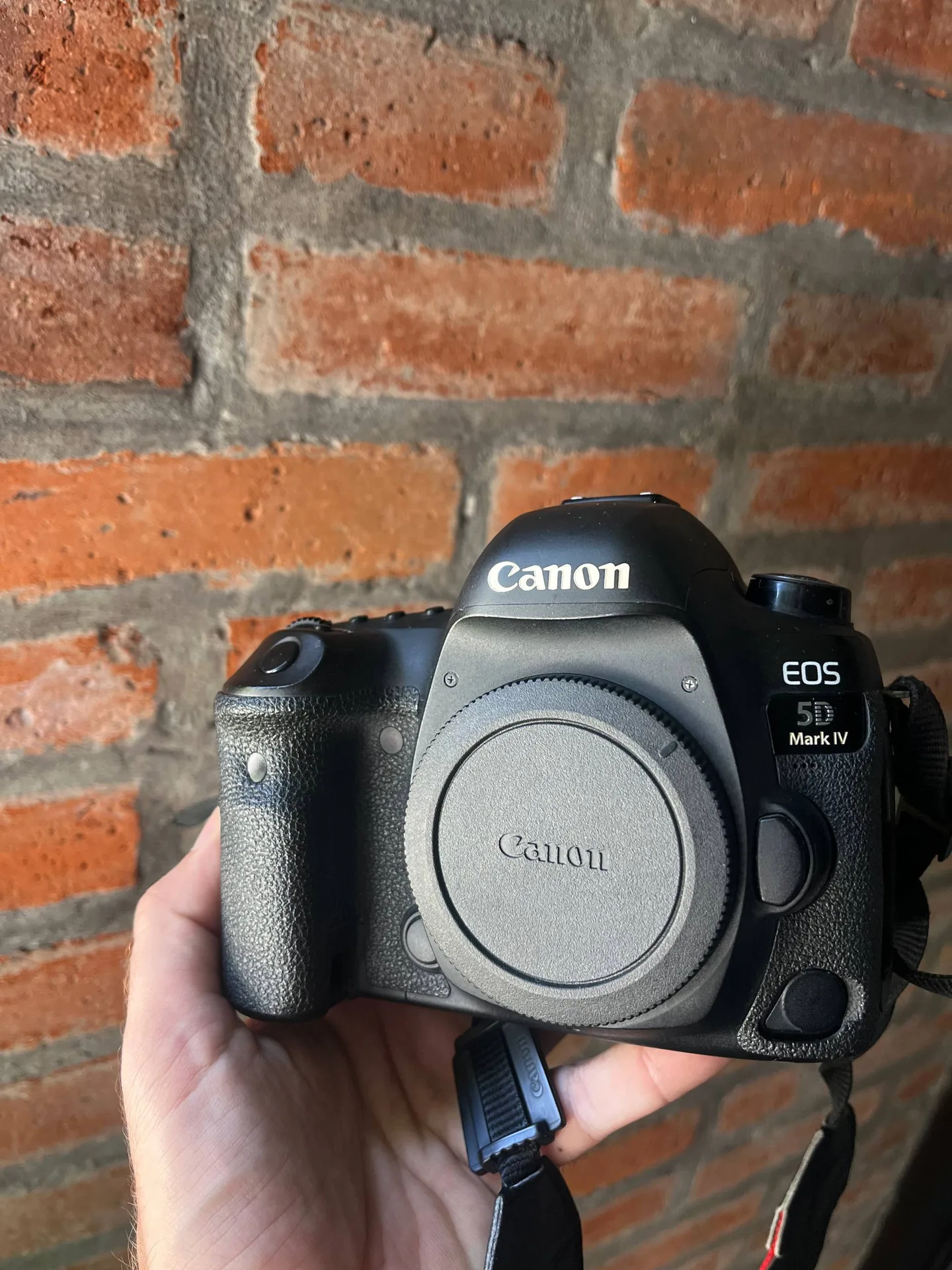 Фотоаппарат canon 5d mark iv