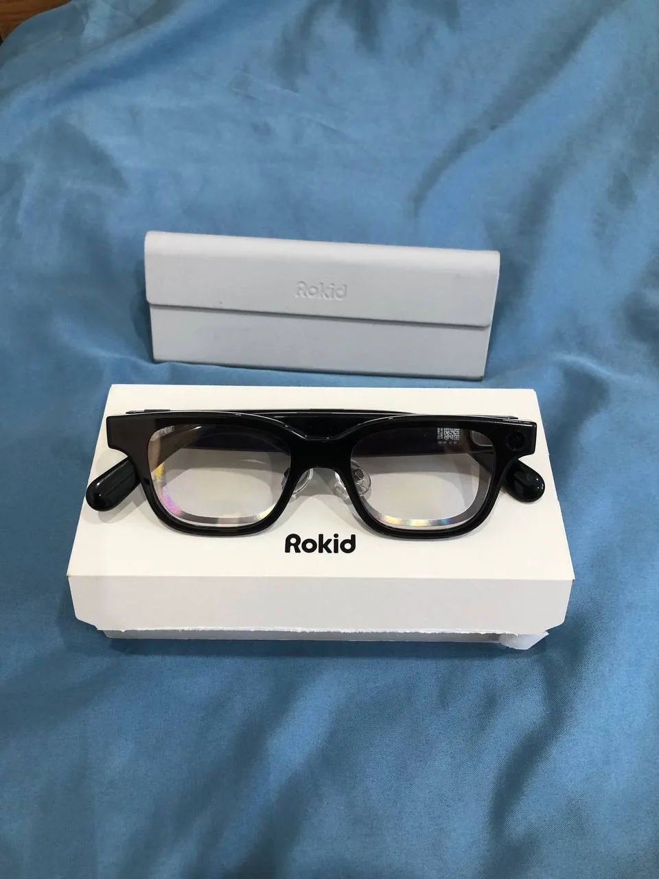 Очки с дисплеем и ИИ-помощником