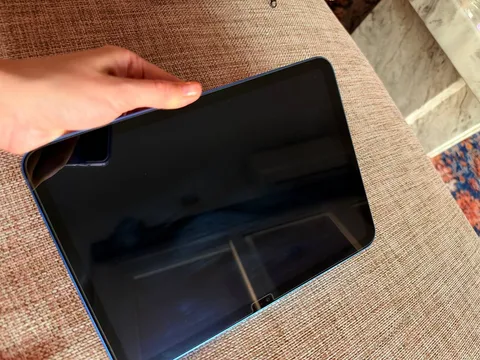iPad 11-го поколения (A16), 2025, 128 ГБ, фото 3