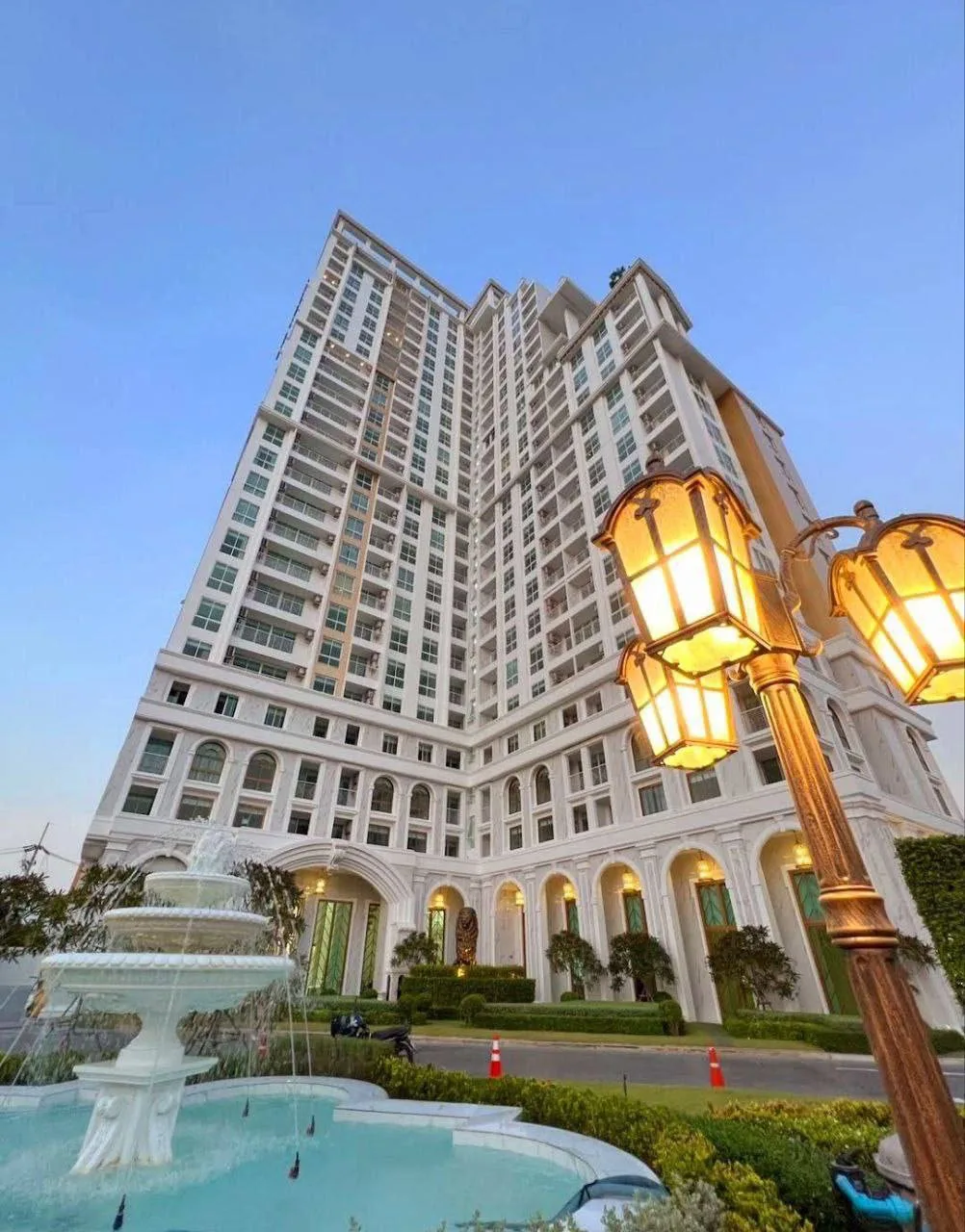1-bedroom 32 м² в Empire Tower, Джомтьен