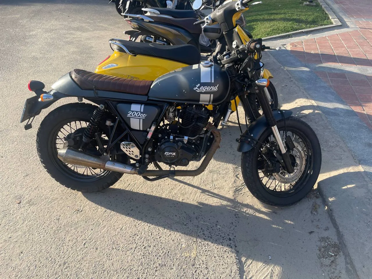Байк GPX Legend 200 с оформлением