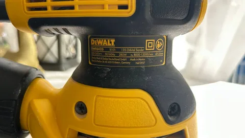 Эксцентриковая шлифмашина DeWALT DWE6423, 125 мм, фото 4