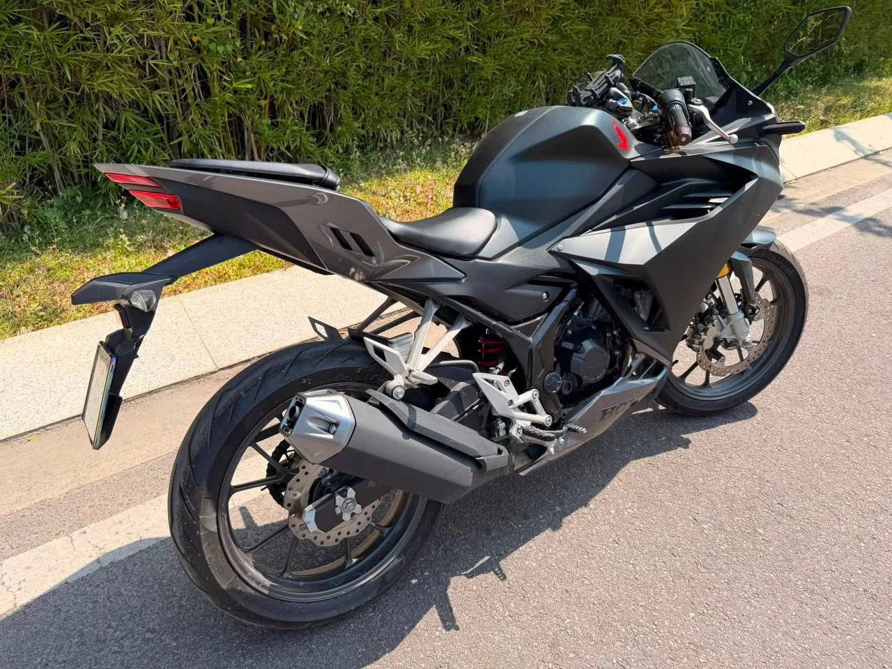 CBR 150, 2022, фото 2