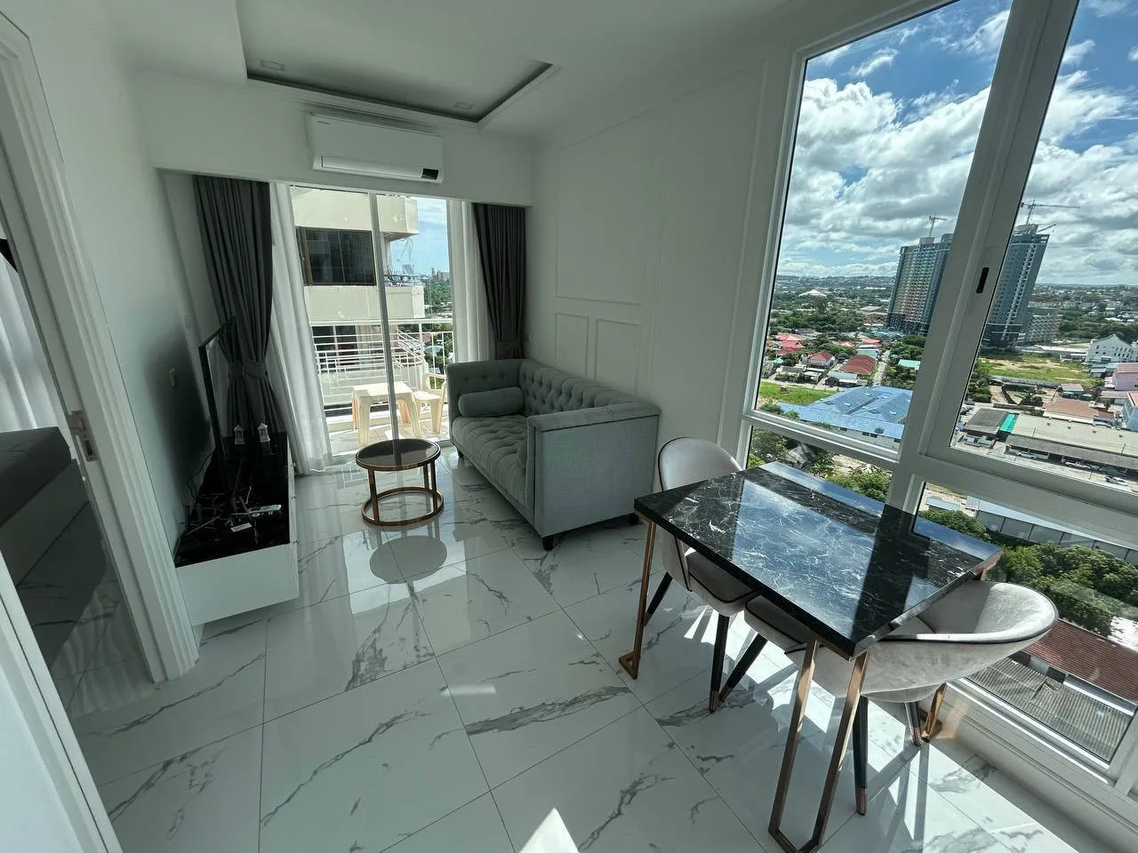 1-bedroom 32 м² в Empire Tower, Джомтьен, фото 6