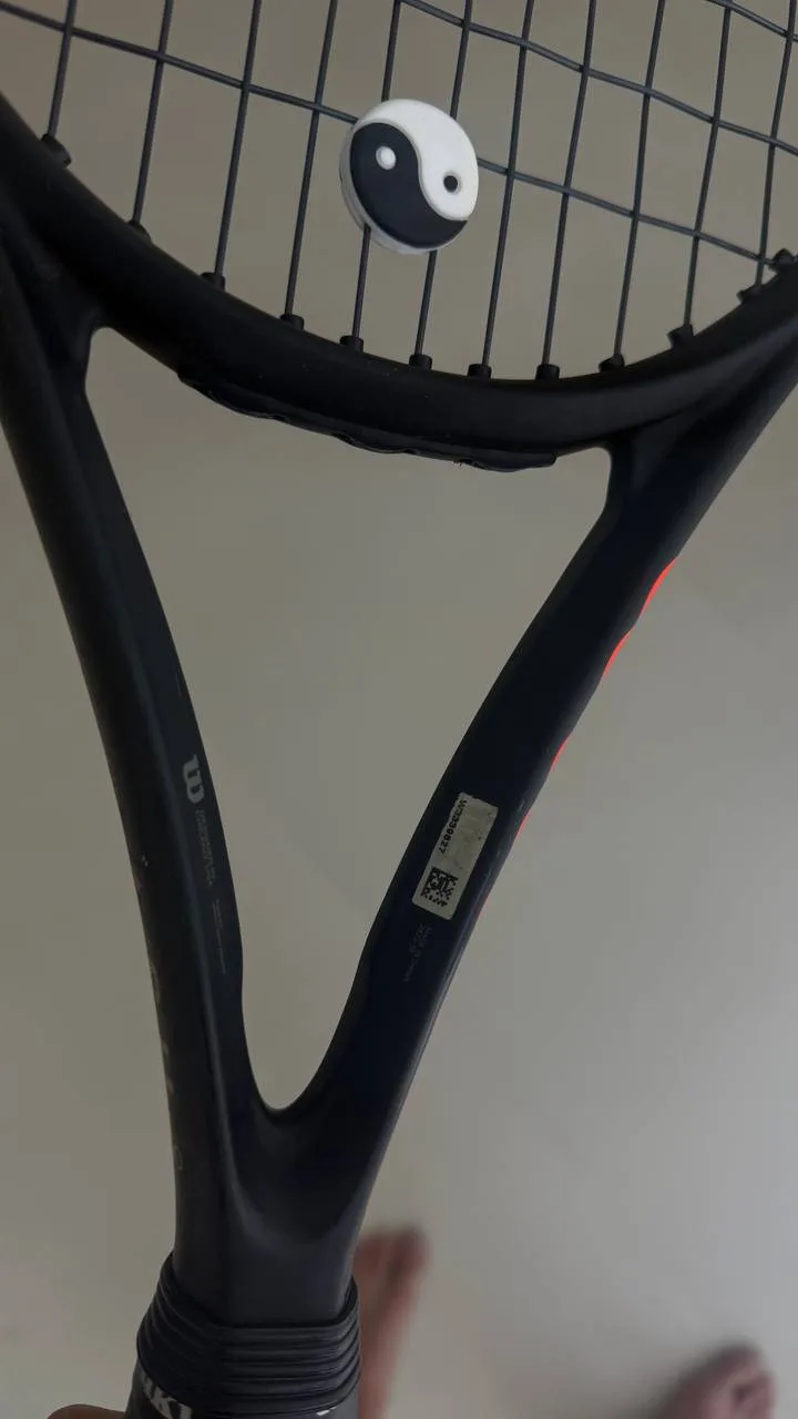 Теннисная ракетка Wilson Clash 100 v1 (295 г), фото 4