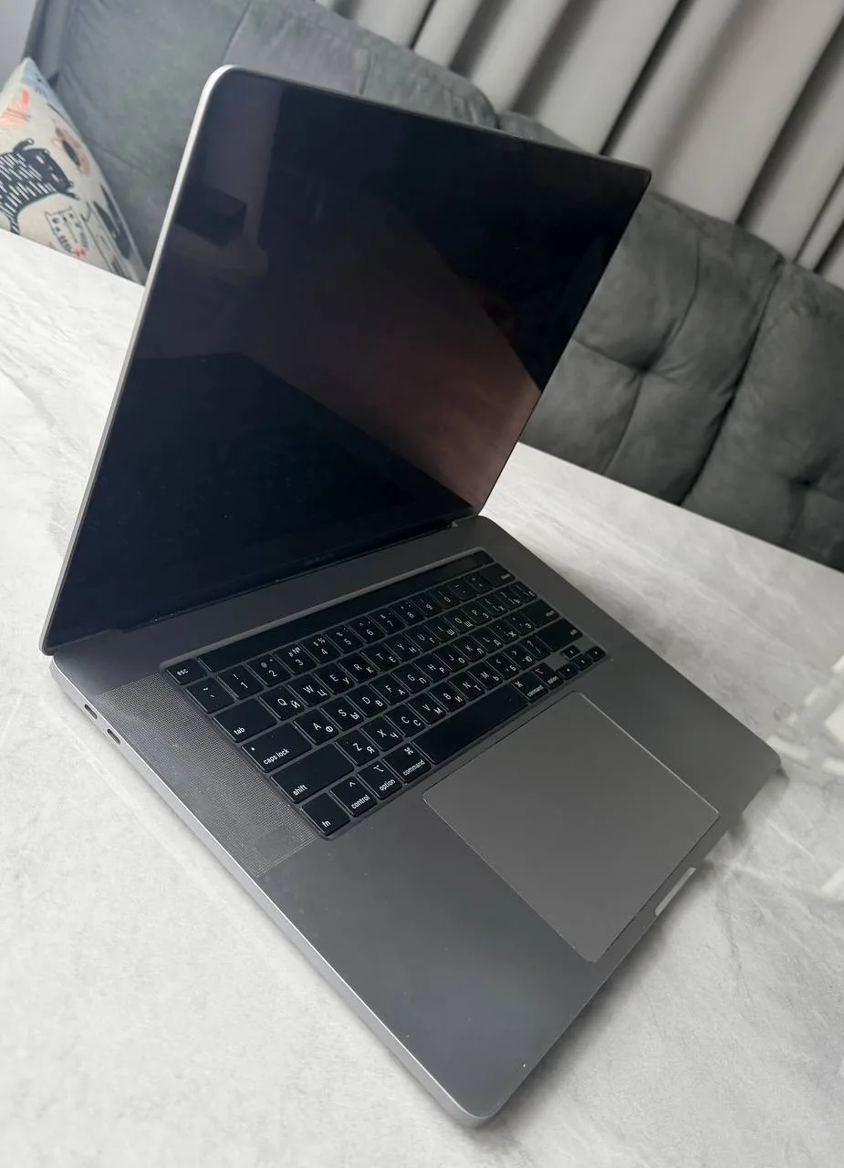 MacBook Pro 2019, Intel Core i9