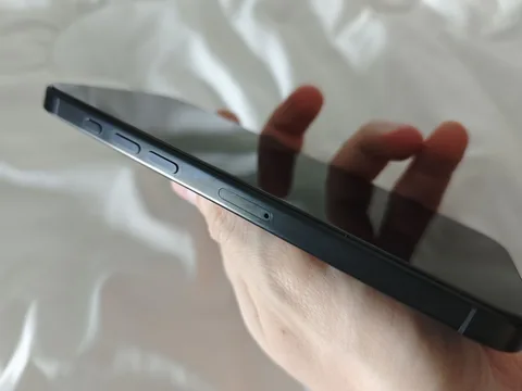 iPhone 16 Pro Max 256gb, titanium black, фото 5