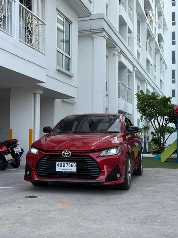 Toyota Yaris Ativ Premium Luxury, фото 3