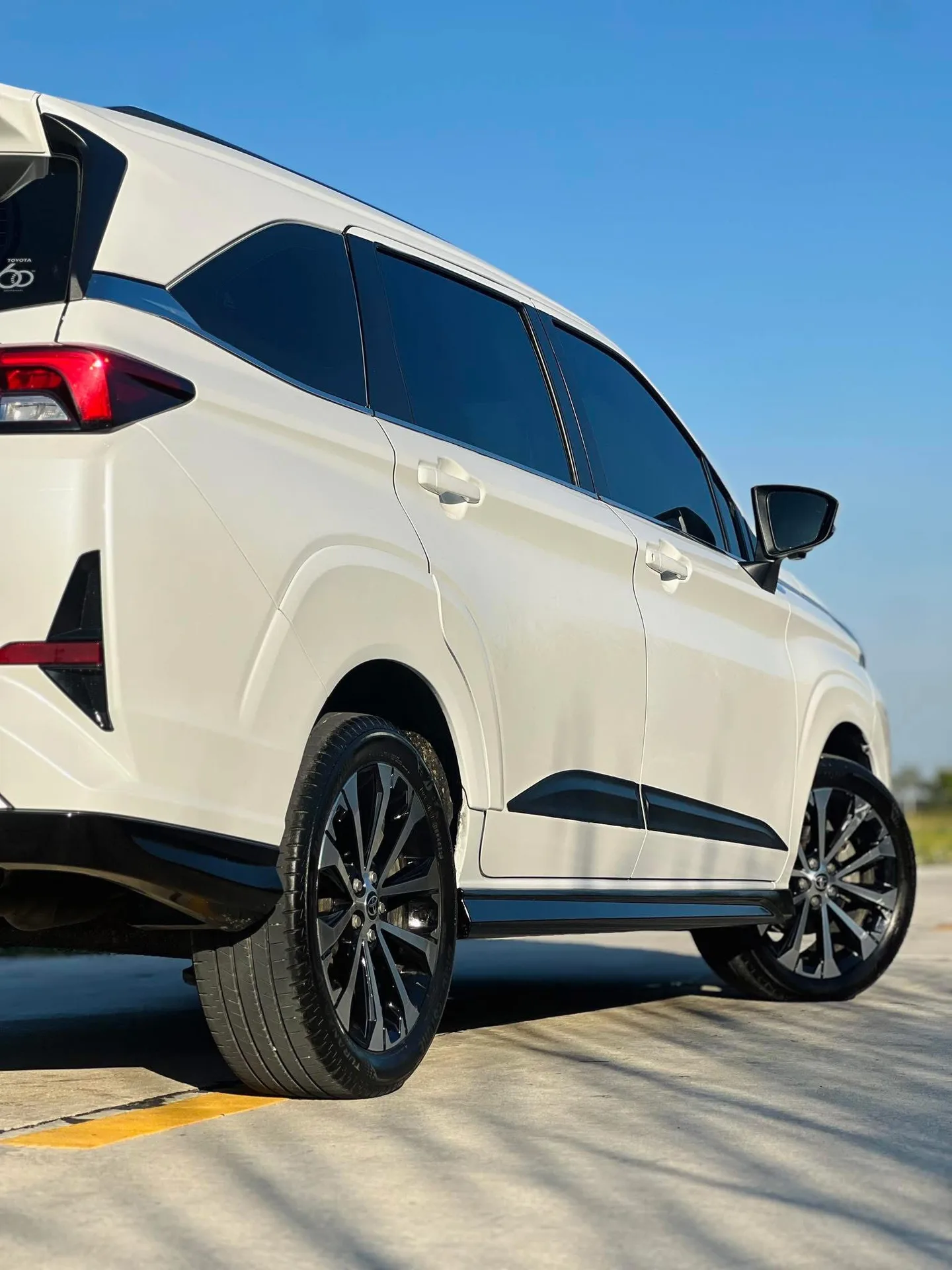 Аренда TOYOTA VELOZ 2023 PATTAYA Паттайя, фото 3
