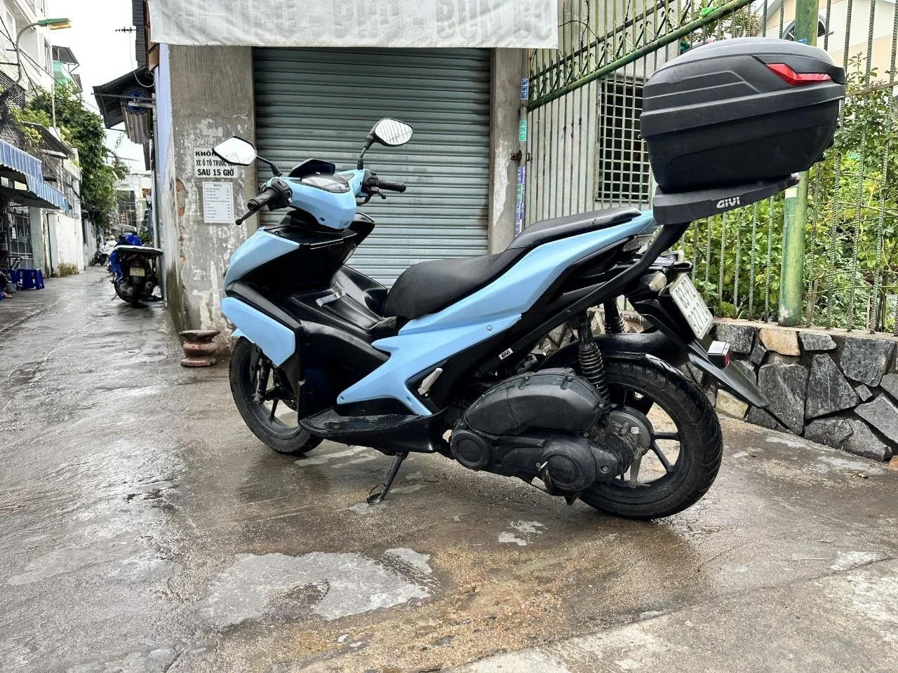 Yamaha NVX 155, 2016, с кофром Givi, фото 4