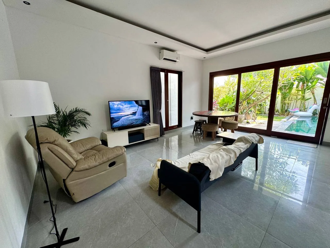 Вилла 3BR + кабинет в Сесехе