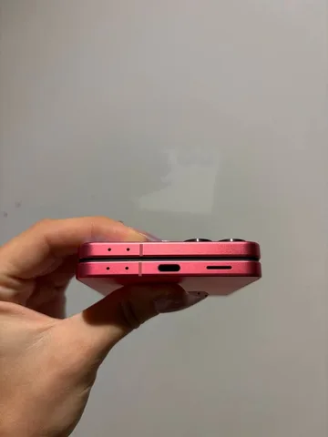 Samsung Galaxy Z Flip7, розовый, фото 4