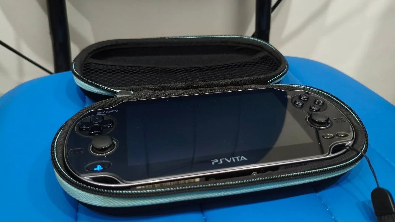 PS Vita PCH-1108 (Fat), модифицированная, чёрная, фото 9