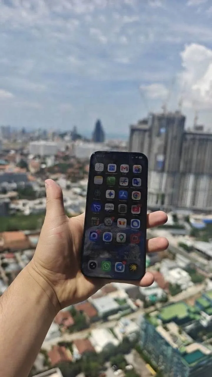 iPhone 16 Pro Max 1 TB, Black Titanium