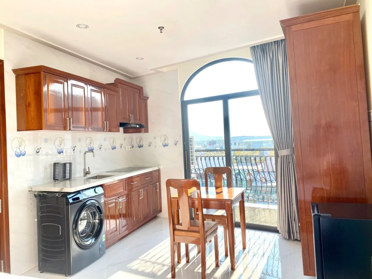 Студия с балконом 35 м² рядом с башнями По Нагар, фото 4