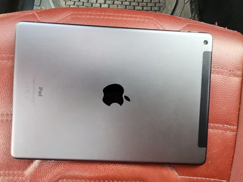 iPad 2021 (A2604) 64Gb SIM+WiFi, фото 2