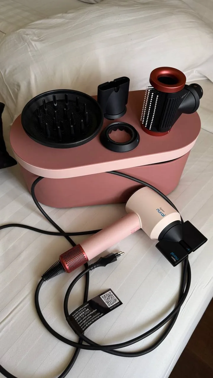 Dyson Supersonic Nural, полный комплект