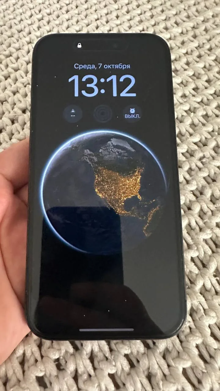 IPhone 15 pro 256 gb