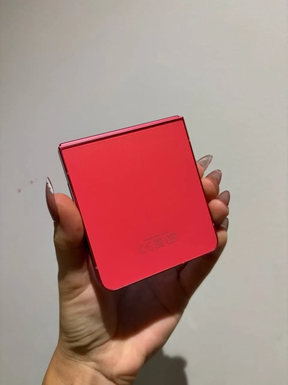 Samsung Galaxy Z Flip7, розовый, фото 3