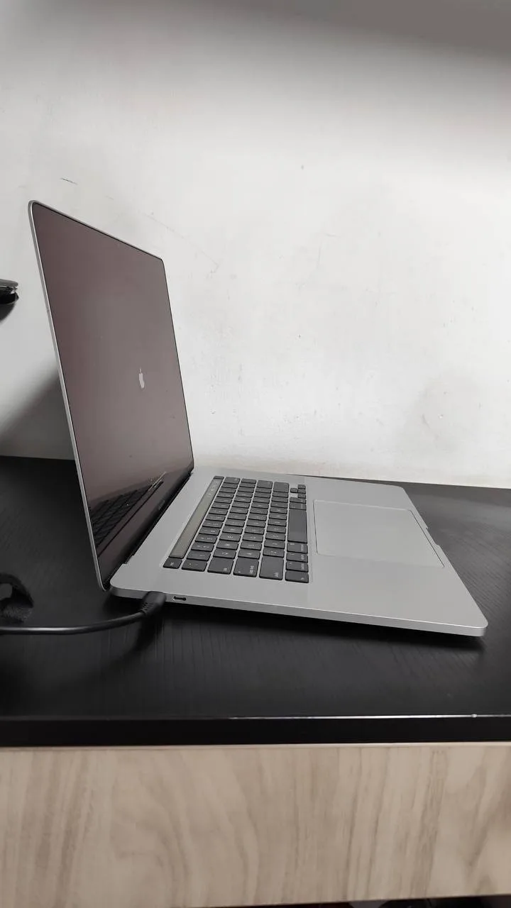 Macbook pro 16" 2019, i7, 16gb, 512gb, фото 2
