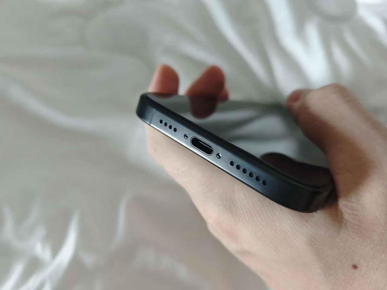 iPhone 16 Pro Max 256gb, titanium black, фото 4