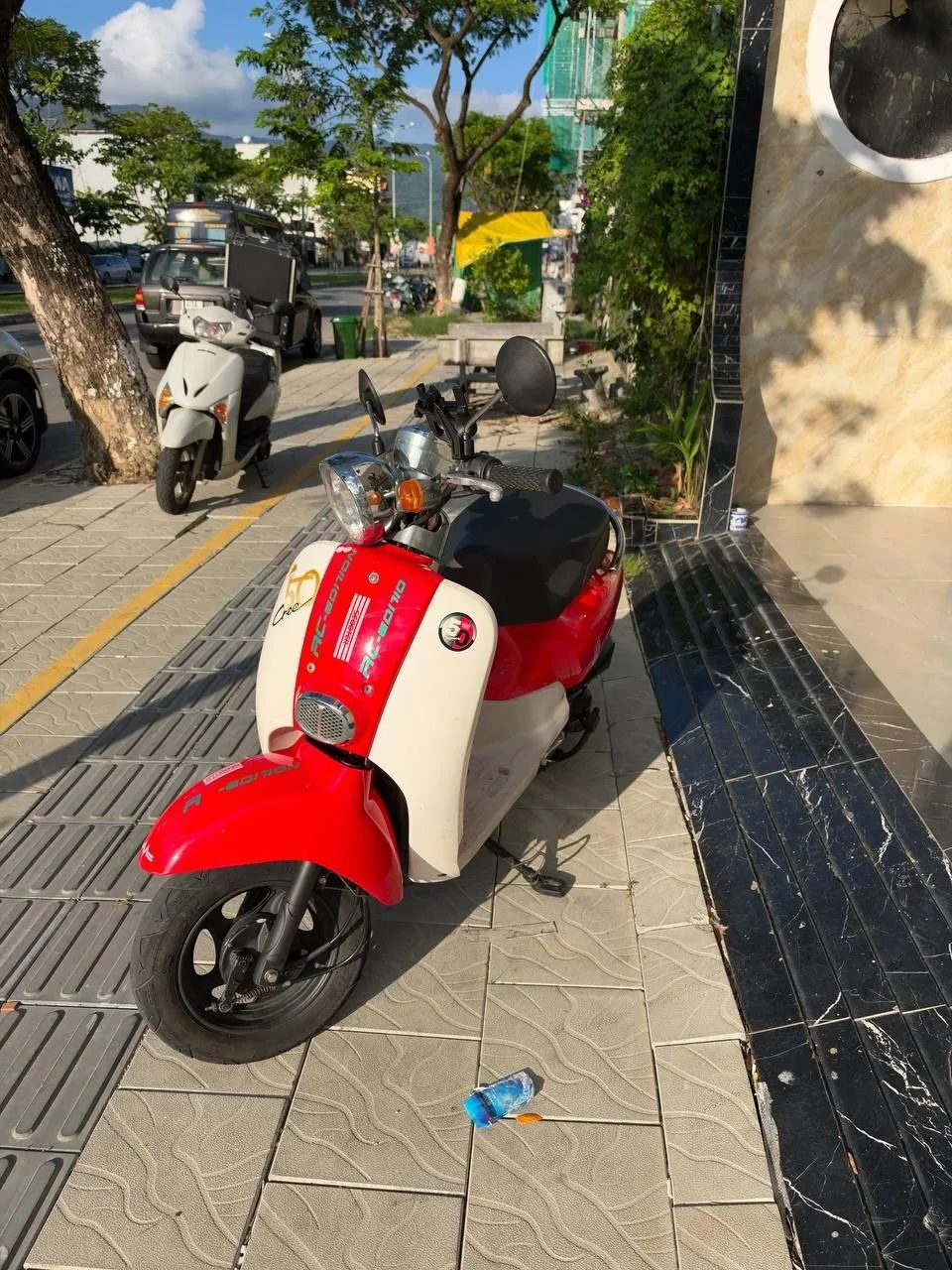 Scoopy 49 cc, красно-белый