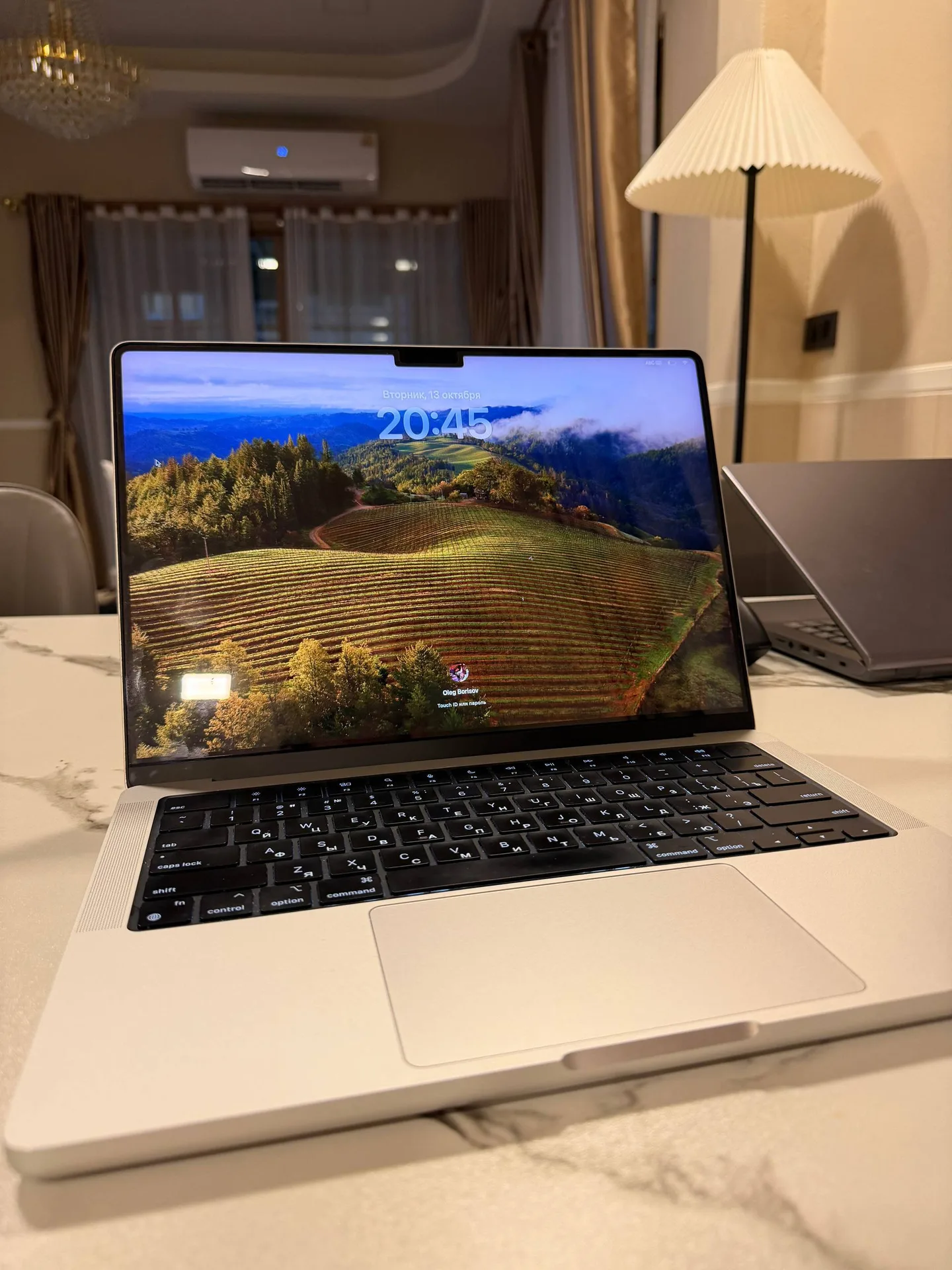 MacBook Pro m3 14 inch, 512 gb