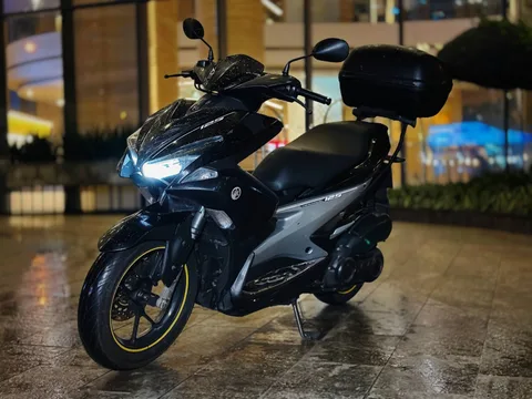 Yamaha NVX, 2017, с кофром Givi, фото 2