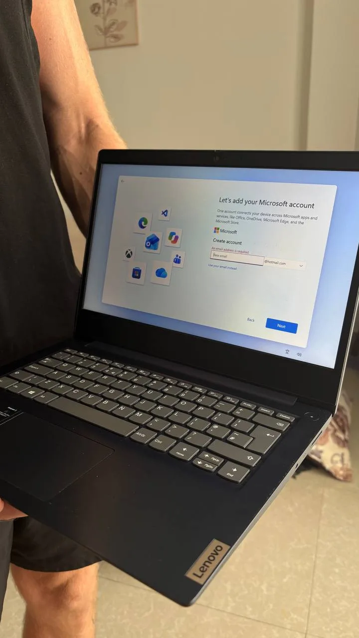 Ноутбук Lenovo