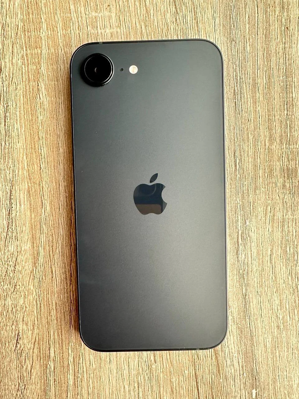 iPhone 17e, фото 4