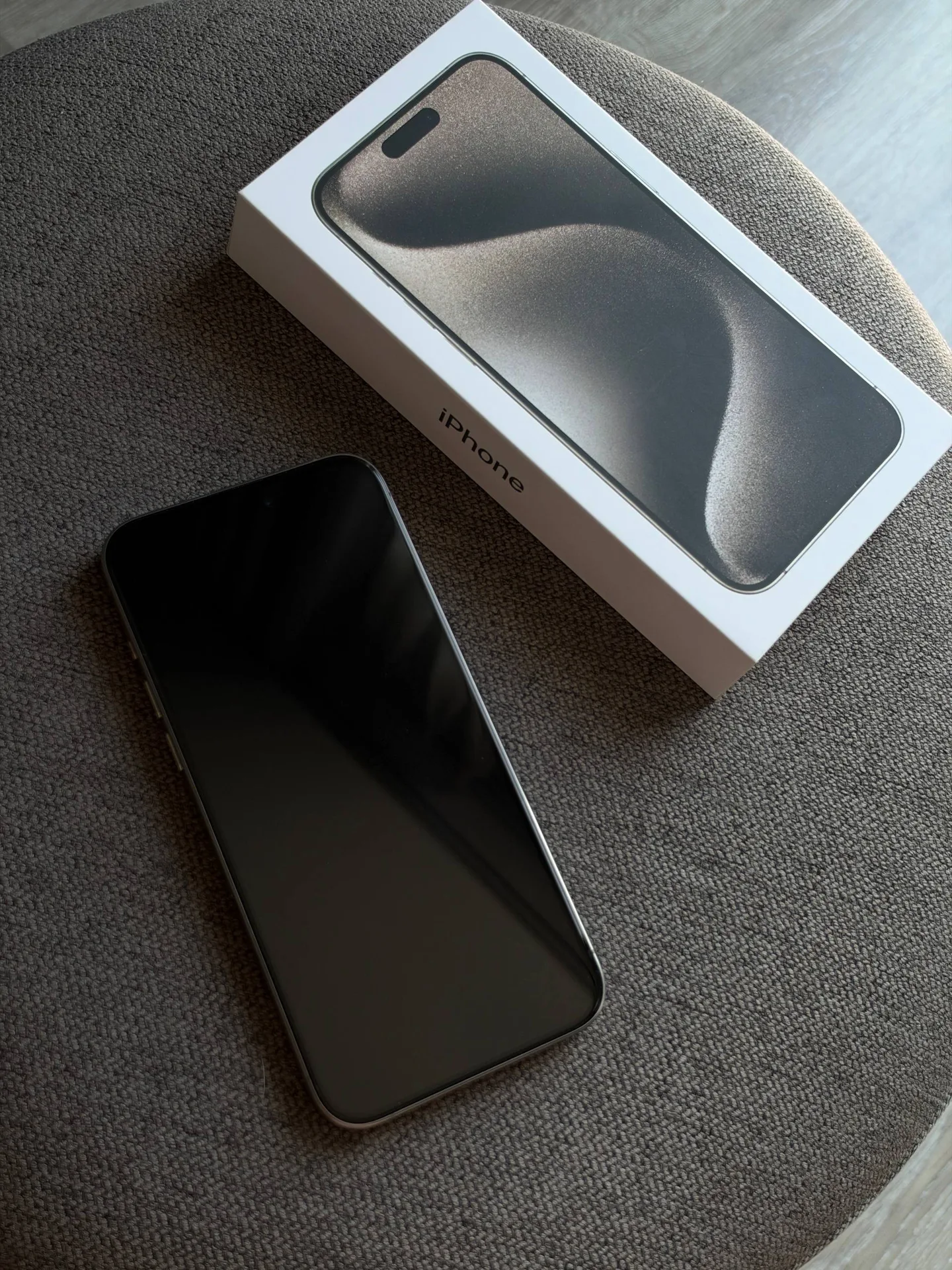 iPhone 15 Pro Max, Natural Titanium, 256 ГБ, фото 4
