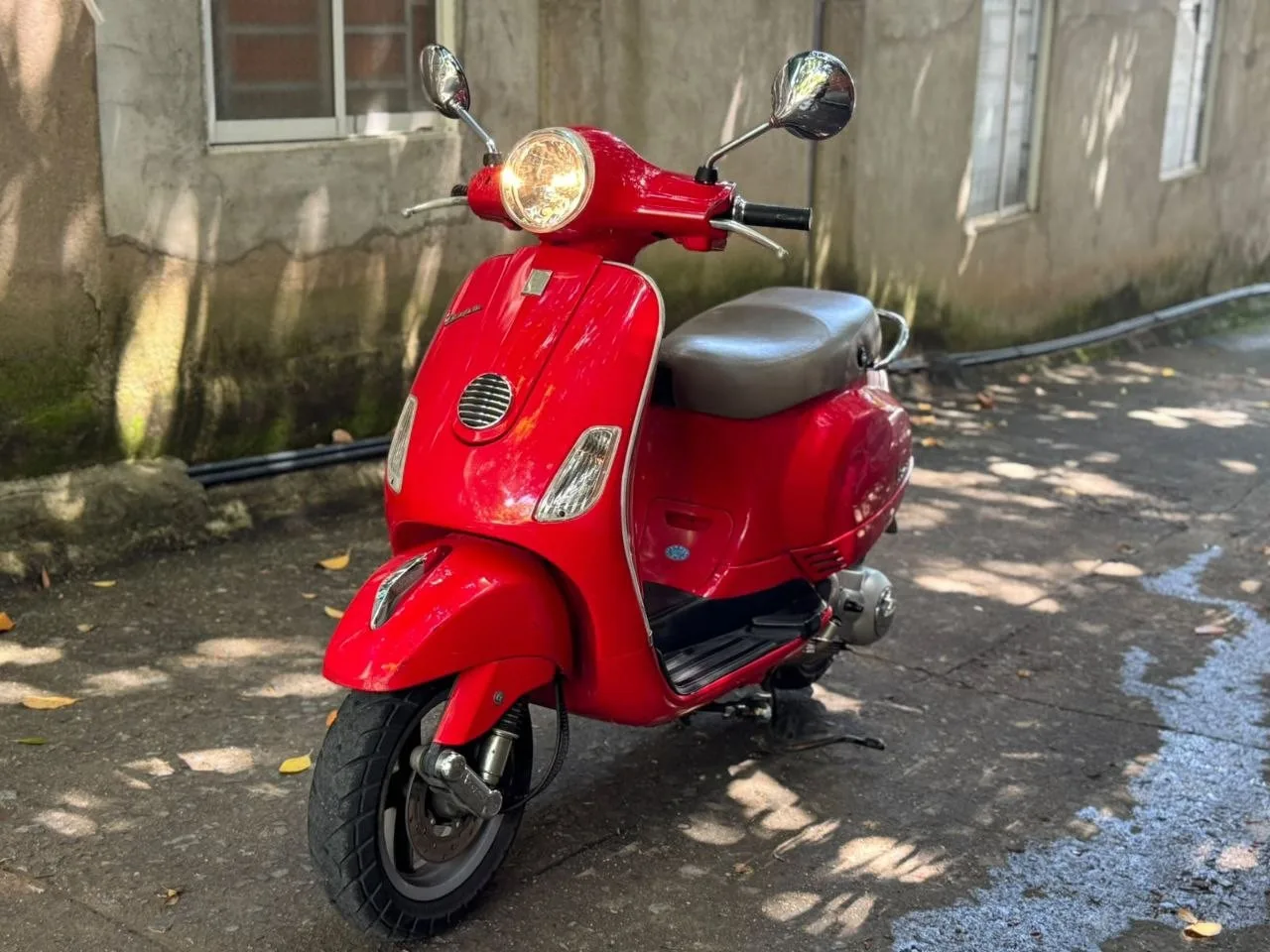 Piaggio Vespa LX 125, 2010, красная