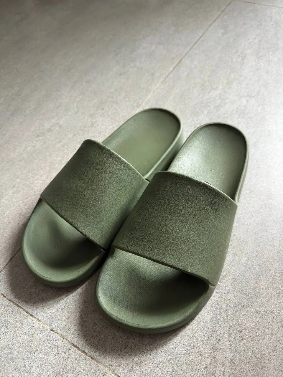 Тапочки новые, на 43-44