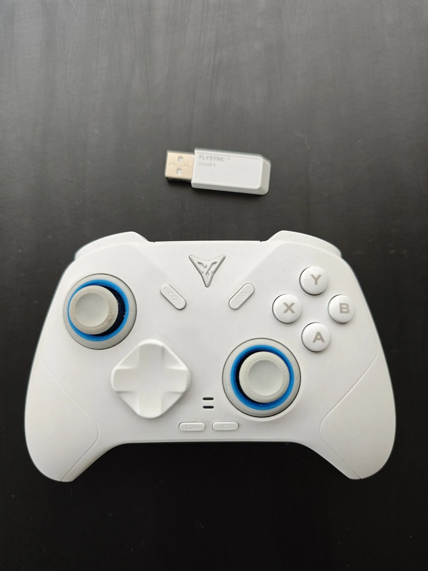 Геймпад Flydigi Direwolf 4