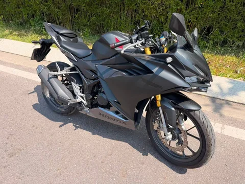CBR 150, 2022, фото 3